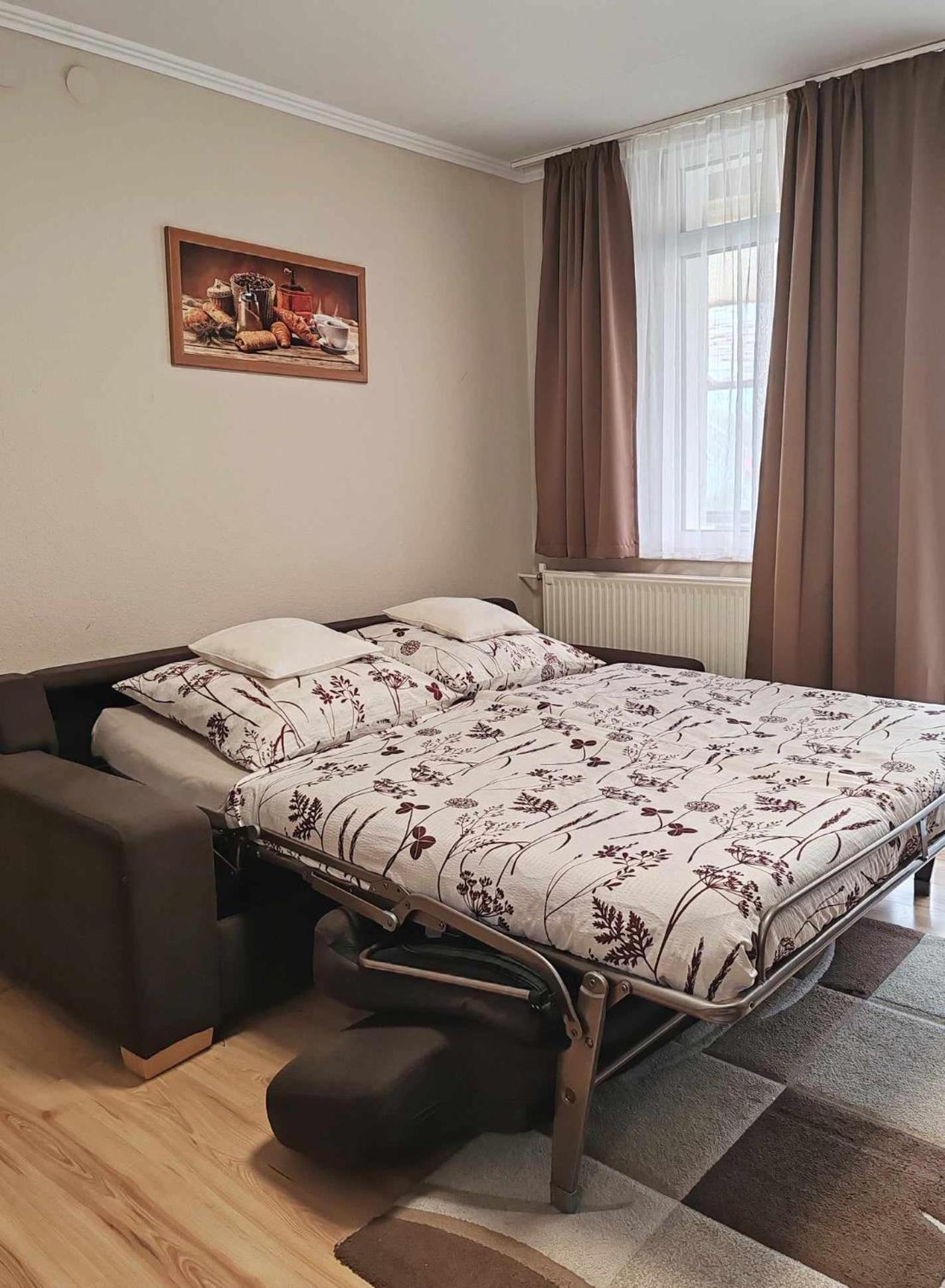 To Apartman Gunarasfuerdo Dombóvár Buitenkant foto