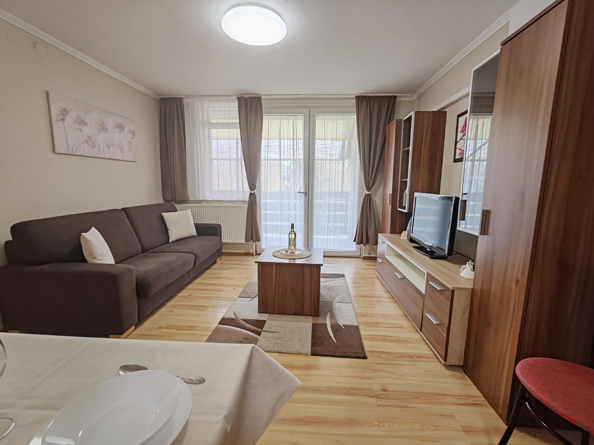 To Apartman Gunarasfuerdo Dombóvár Buitenkant foto