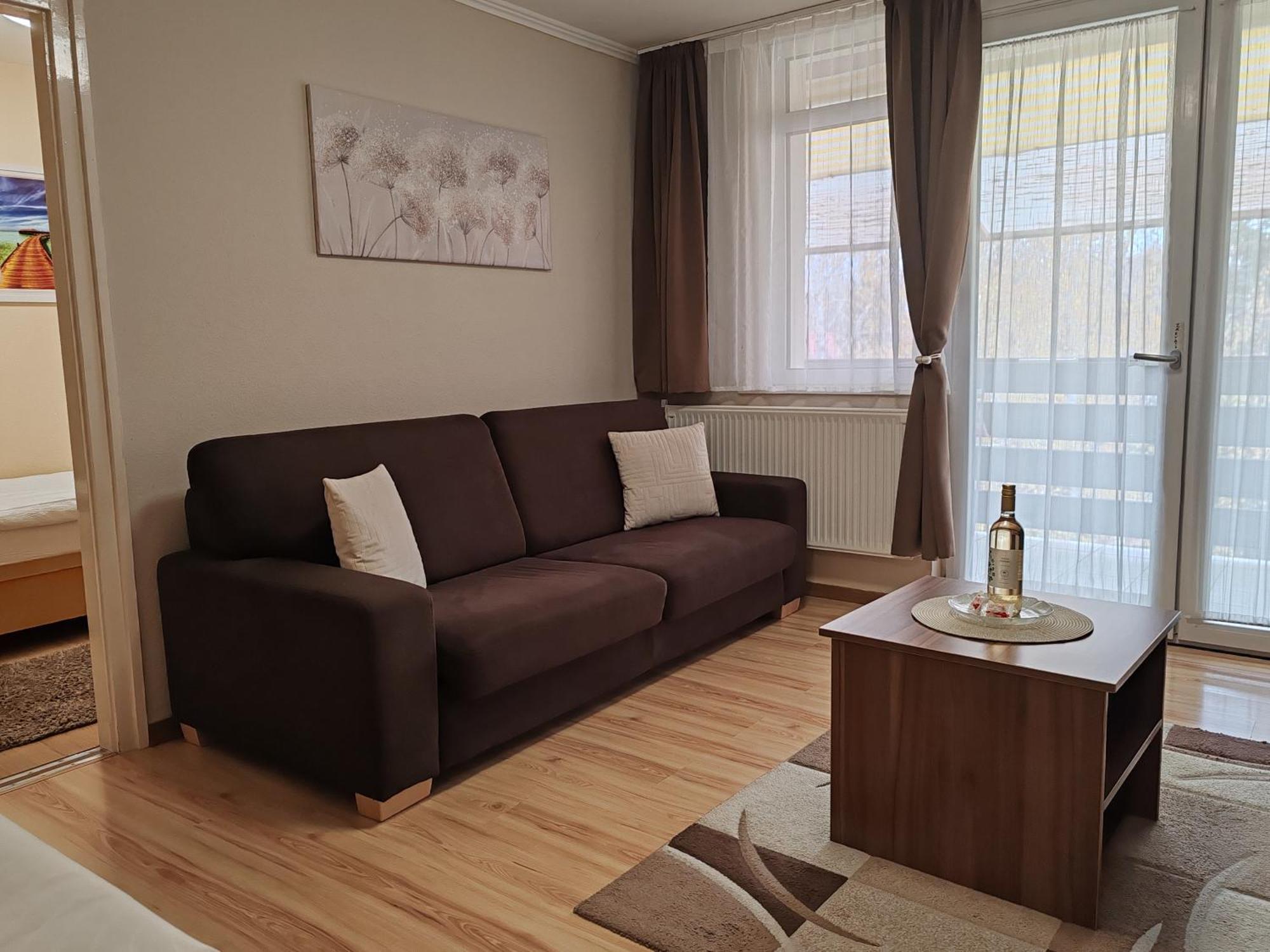 To Apartman Gunarasfuerdo Dombóvár Buitenkant foto